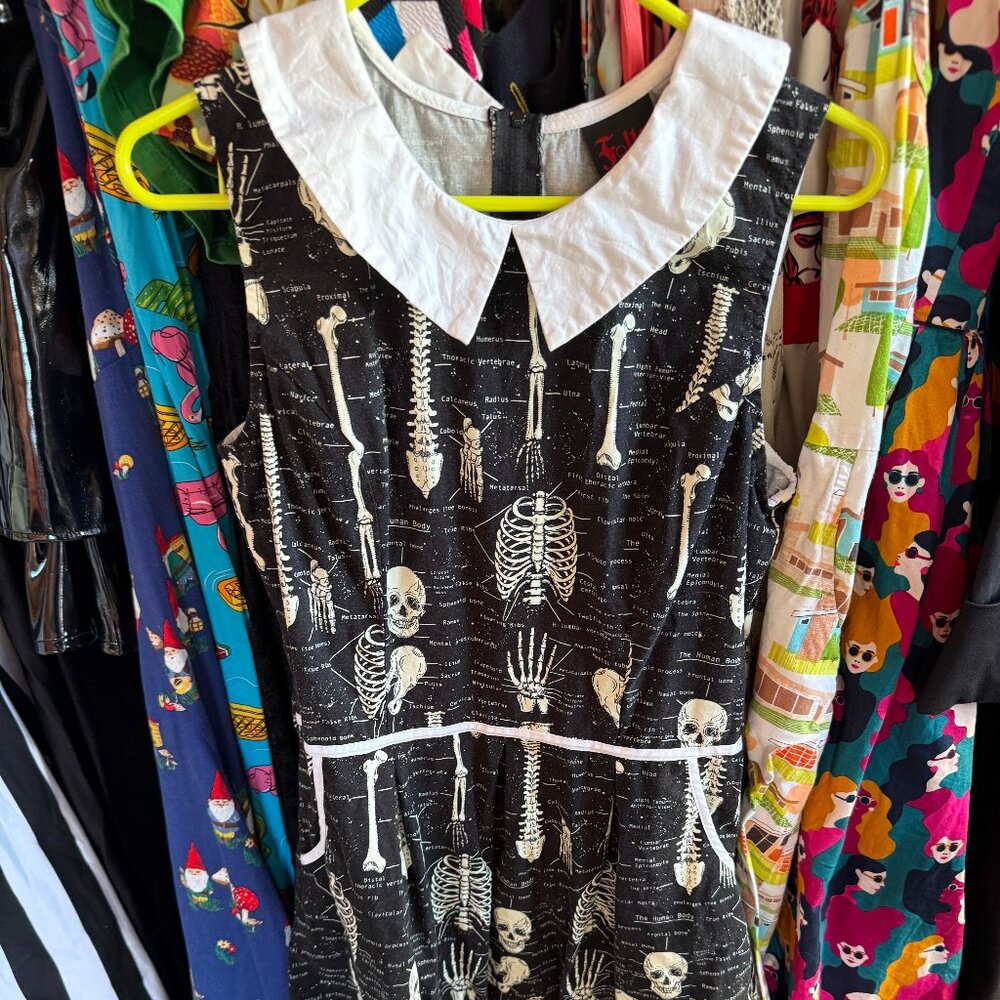 Folter glow in the dark skeleton dress